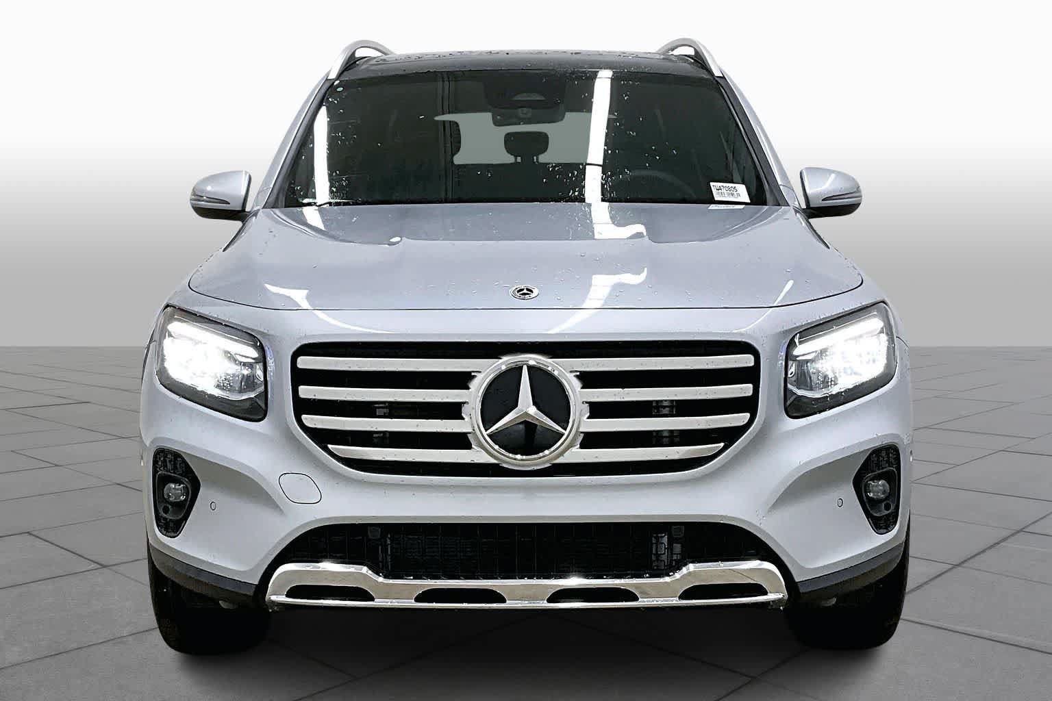 Used 2026 Mercedes-Benz GLB 250 image 3