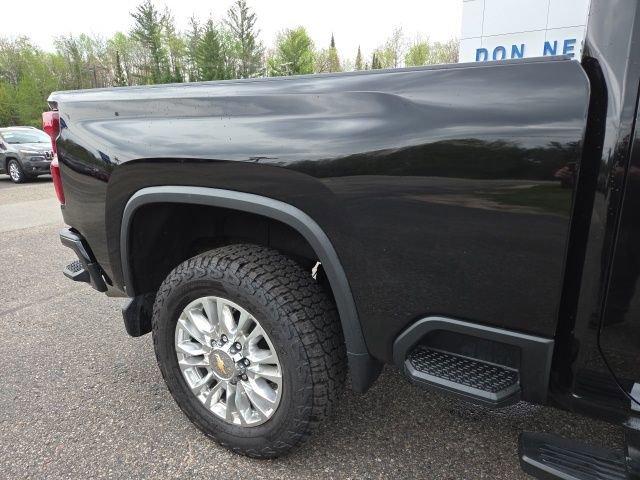 Used 2021 Chevrolet Silverado 2500 High Country w/ Z71 Off-Road Package AWD/4WD image 50