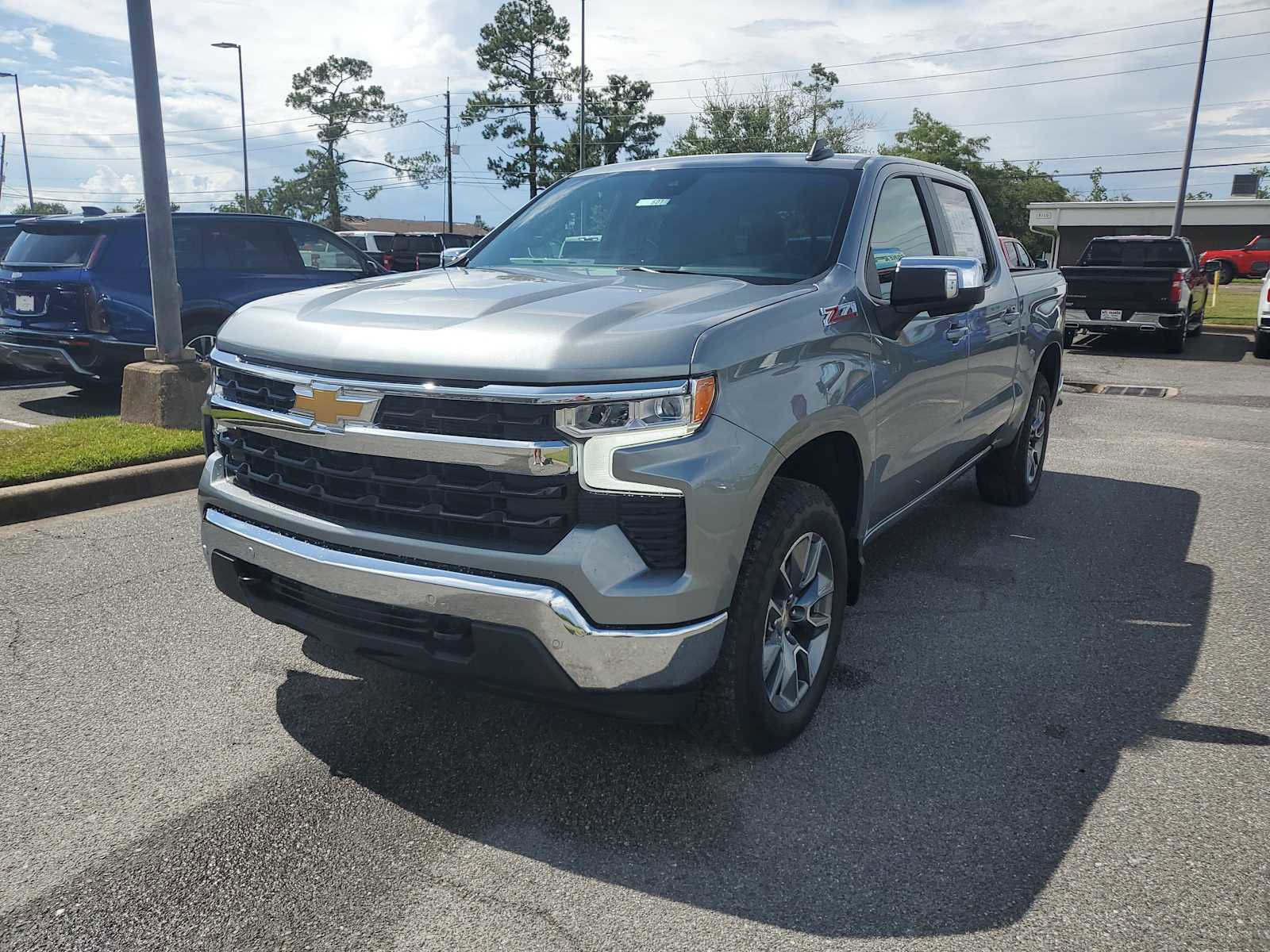 New 2025 Chevrolet Silverado 1500 LT w/ Z71 Off-Road Package