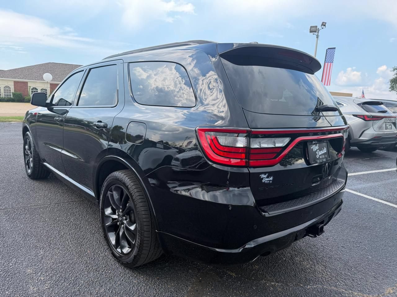 Used 2023 Dodge Durango R/T RWD image 4