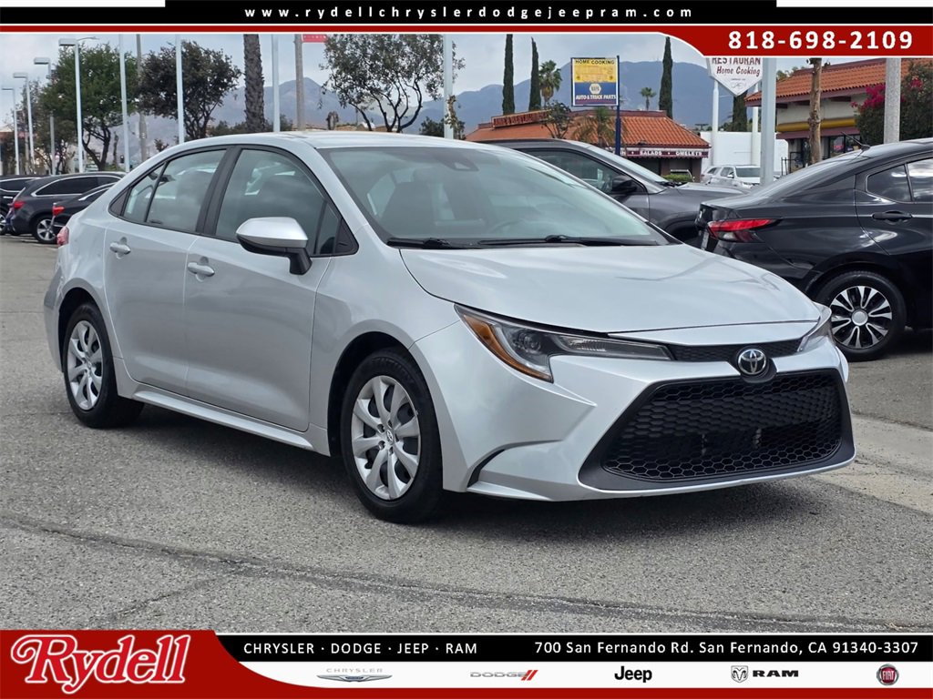 Used 2022 Toyota Corolla LE image 1