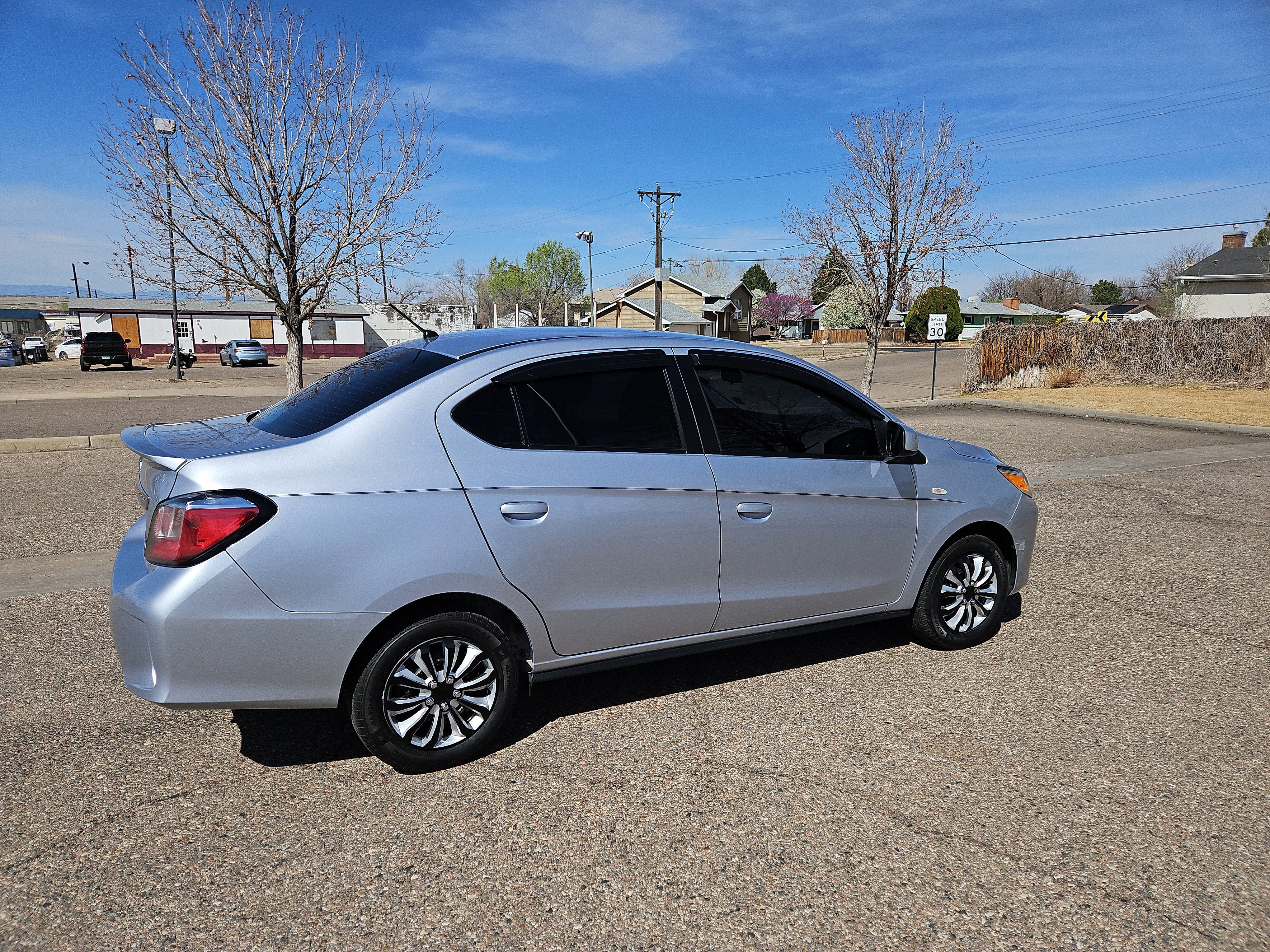 Used 2024 Mitsubishi Mirage G4 ES image 3