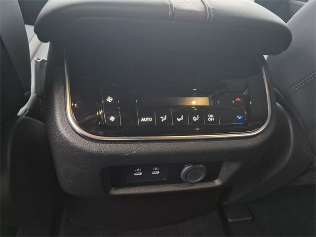 New 2025 Nissan Armada SL w/ Captain's Chari Seat Package image 15