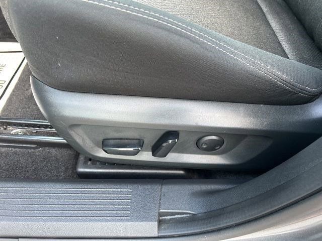 Used 2024 Nissan Rogue SV image 14