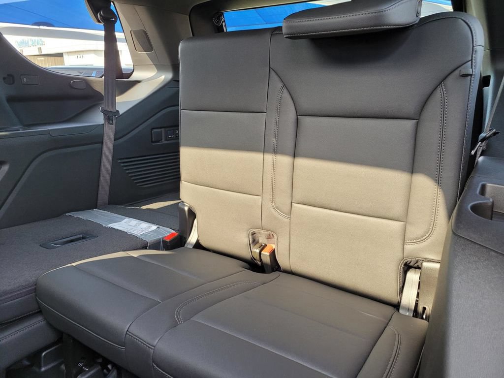 New 2026 Chevrolet Tahoe Z71 w/ Comfort Package AWD/4WD image 8
