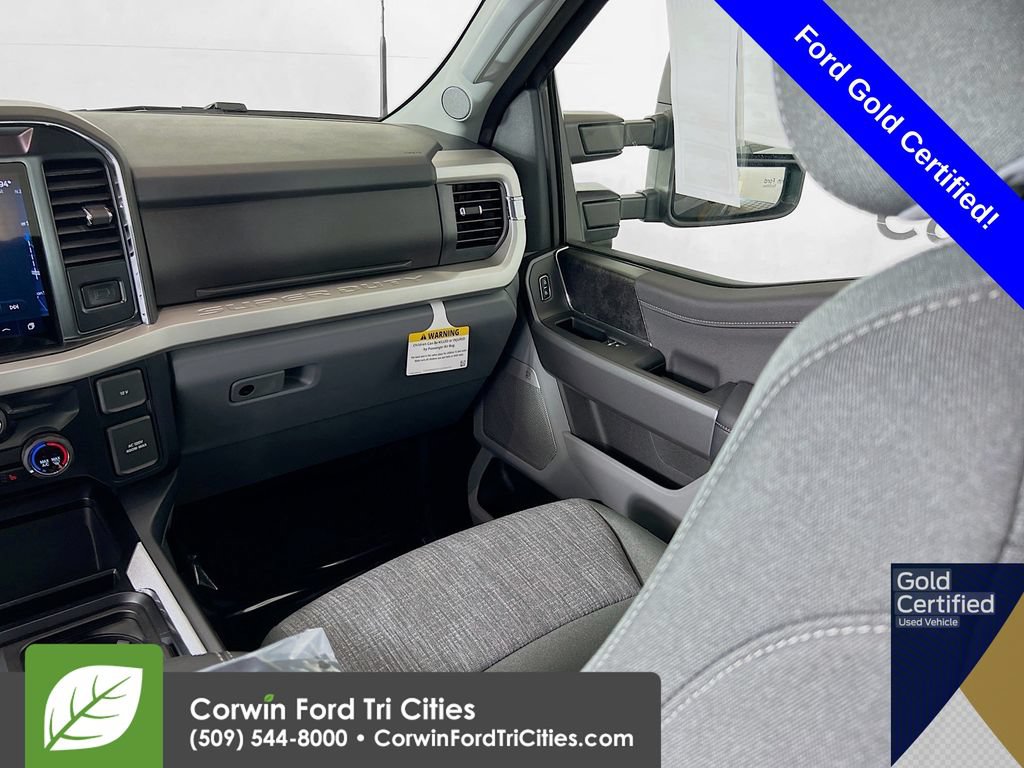 Used 2025 Ford F350 XLT w/ Black Appearance Package AWD/4WD image 27