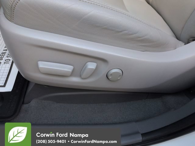 Used 2020 Toyota Sienna XLE w/ XLE Navigation Package AWD/4WD image 12