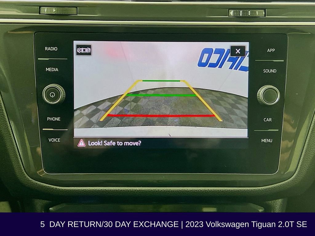 Used 2023 Volkswagen Tiguan SE image 18