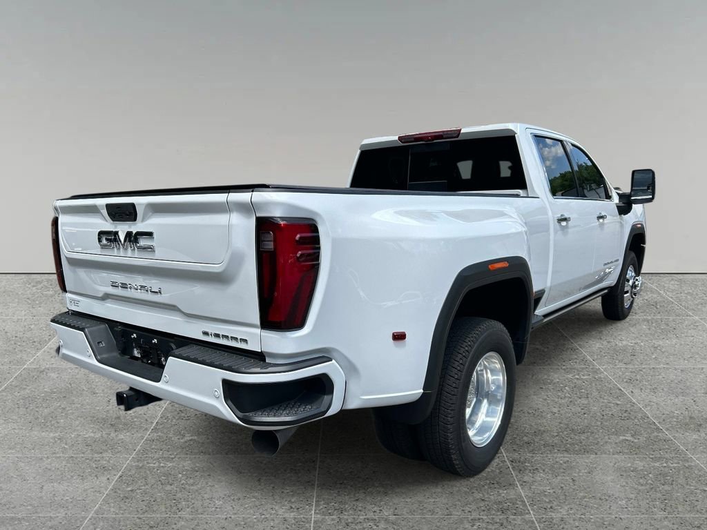 Used 2025 GMC Sierra 3500 Denali Ultimate AWD/4WD image 3