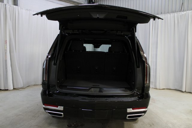 New 2026 Cadillac Escalade Luxury image 7
