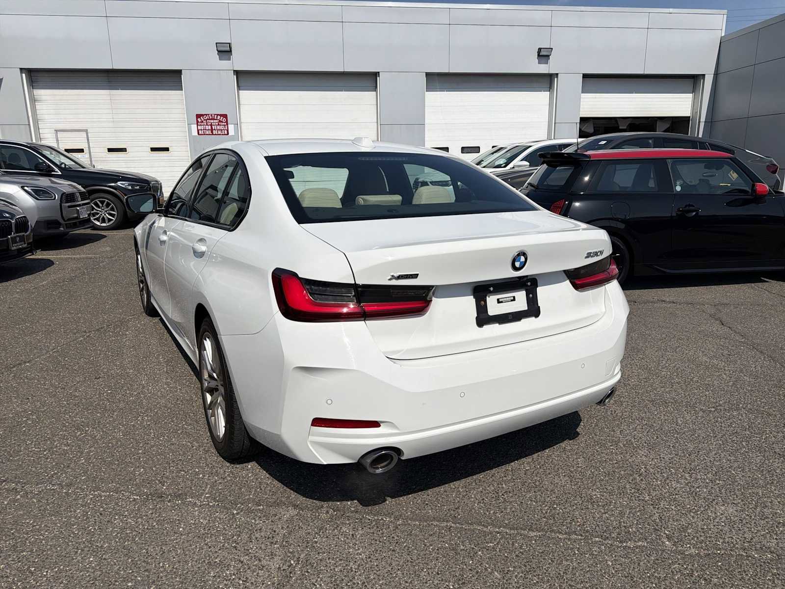 Used 2023 BMW 330i xDrive Sedan w/ Driving Assistance Package image 5