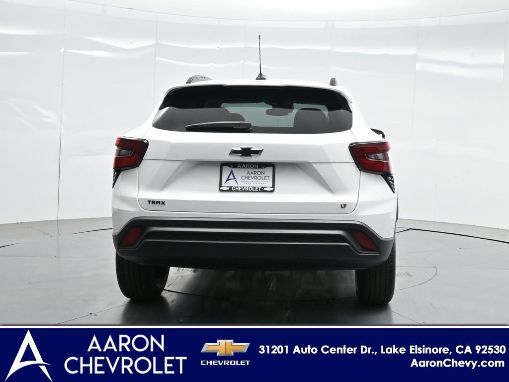 New 2026 Chevrolet Trax LT w/ Driver Confidence Package FWD image 39