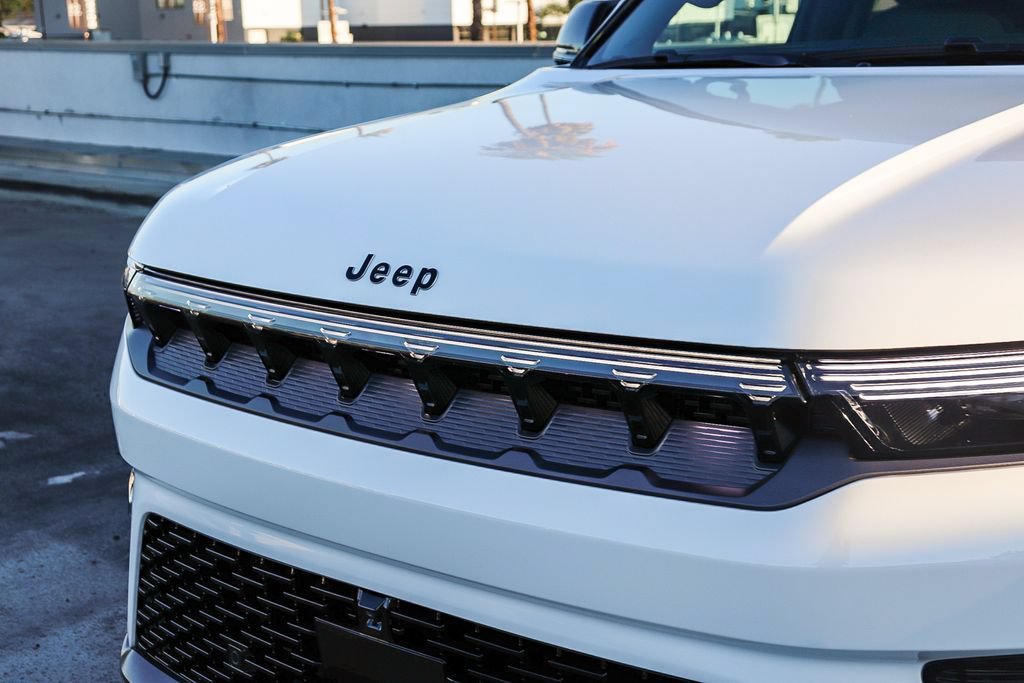 New 2026 Jeep Grand Wagoneer Summit AWD/4WD image 6