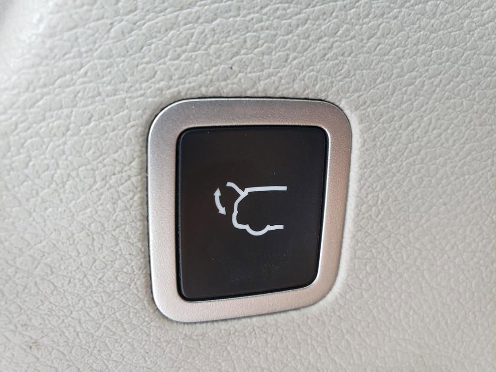 Used 2022 Chrysler Pacifica Touring-L FWD image 10