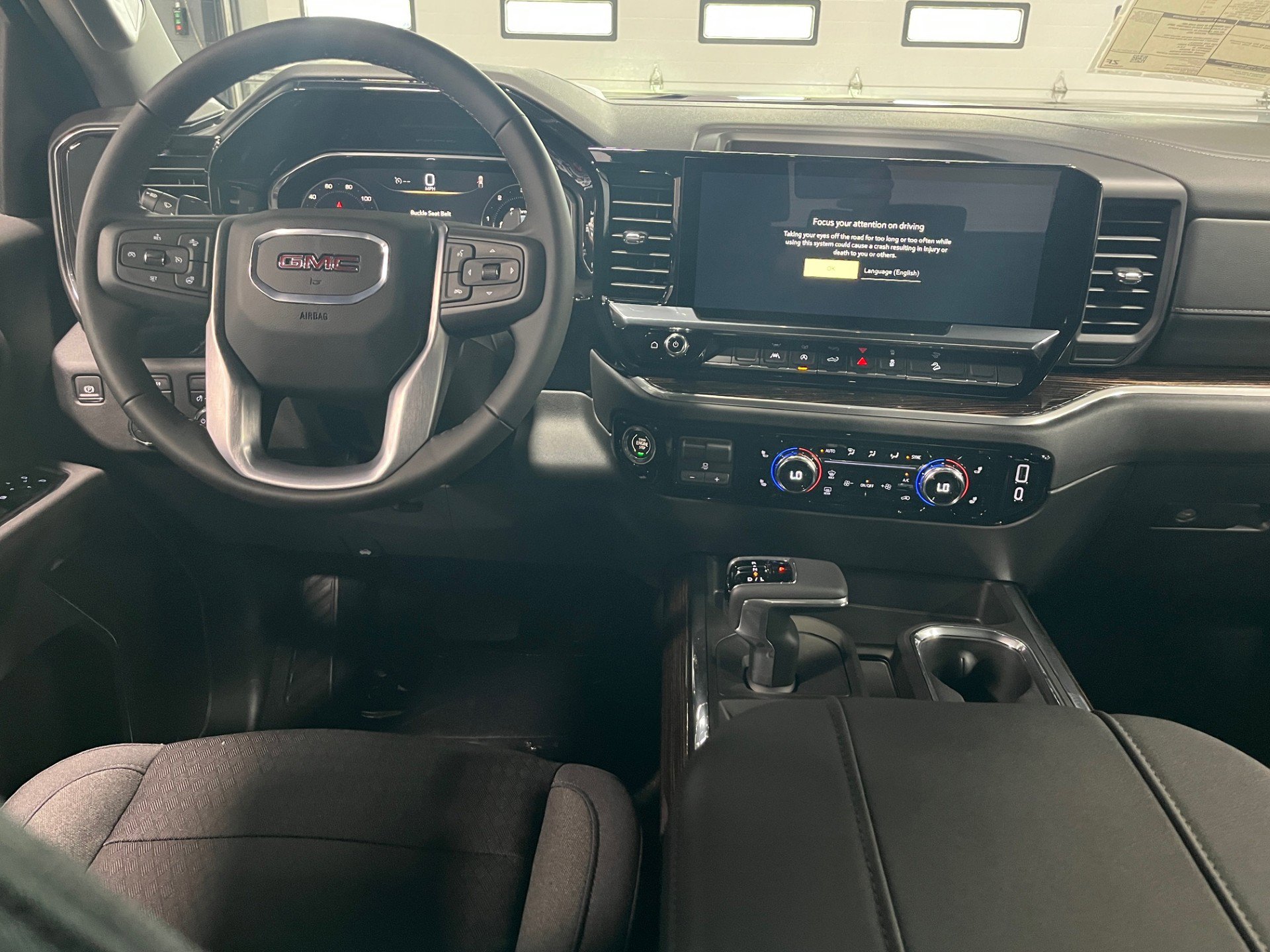 New 2026 GMC Sierra 1500 Elevation image 12