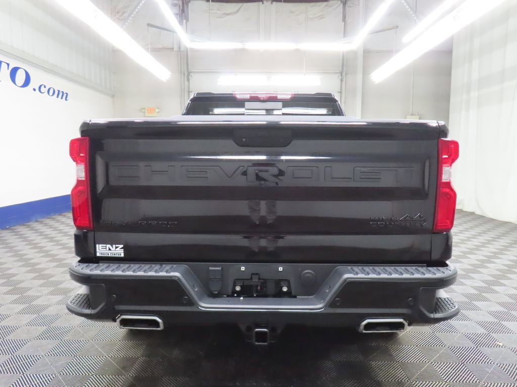 Used 2022 Chevrolet Silverado 1500 High Country w/ Technology Package image 36