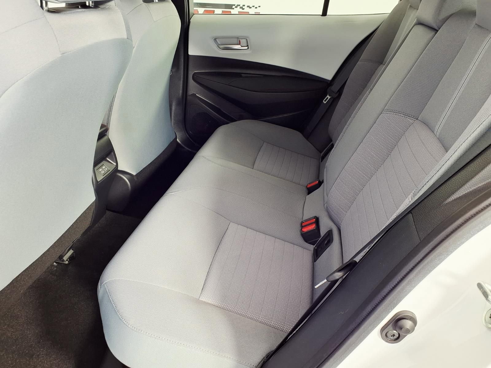 Used 2023 Toyota Corolla SE image 10