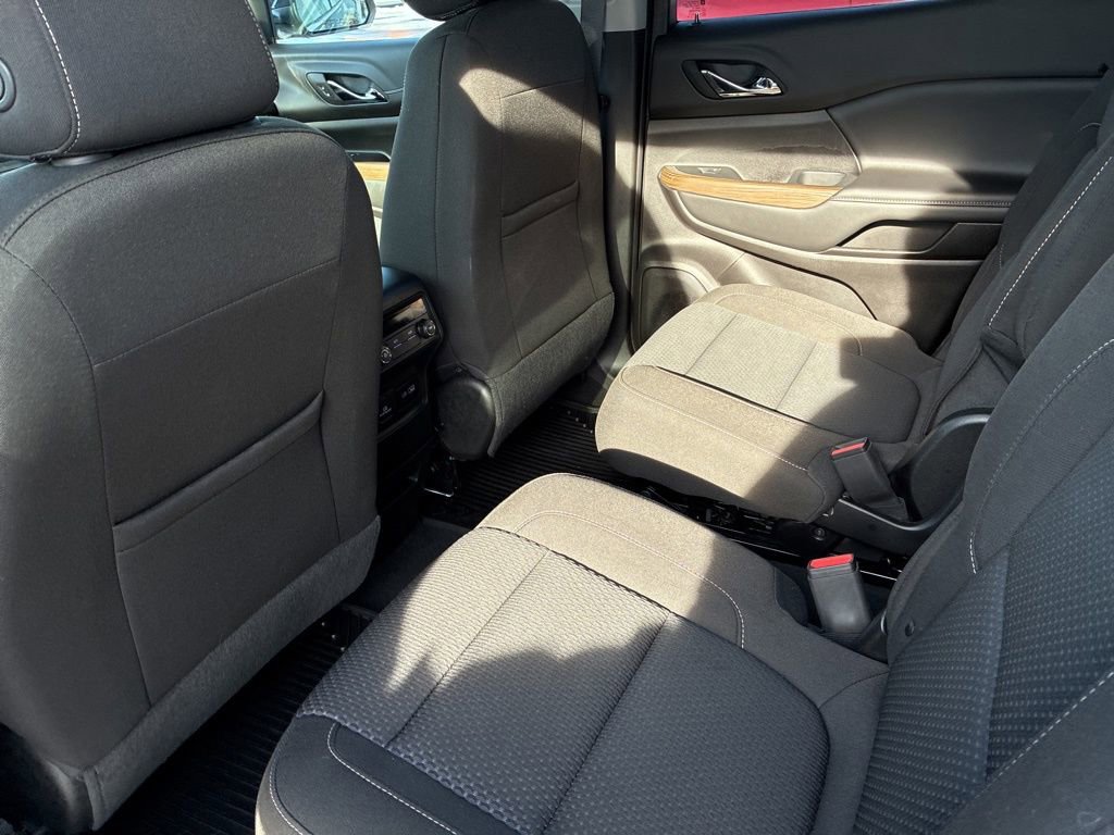 Used 2023 GMC Acadia SLE w/ Driver Convenience Package image 27