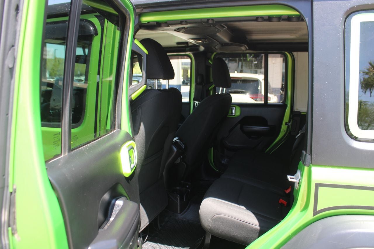 Used 2018 Jeep Wrangler Unlimited Sport S AWD/4WD image 16