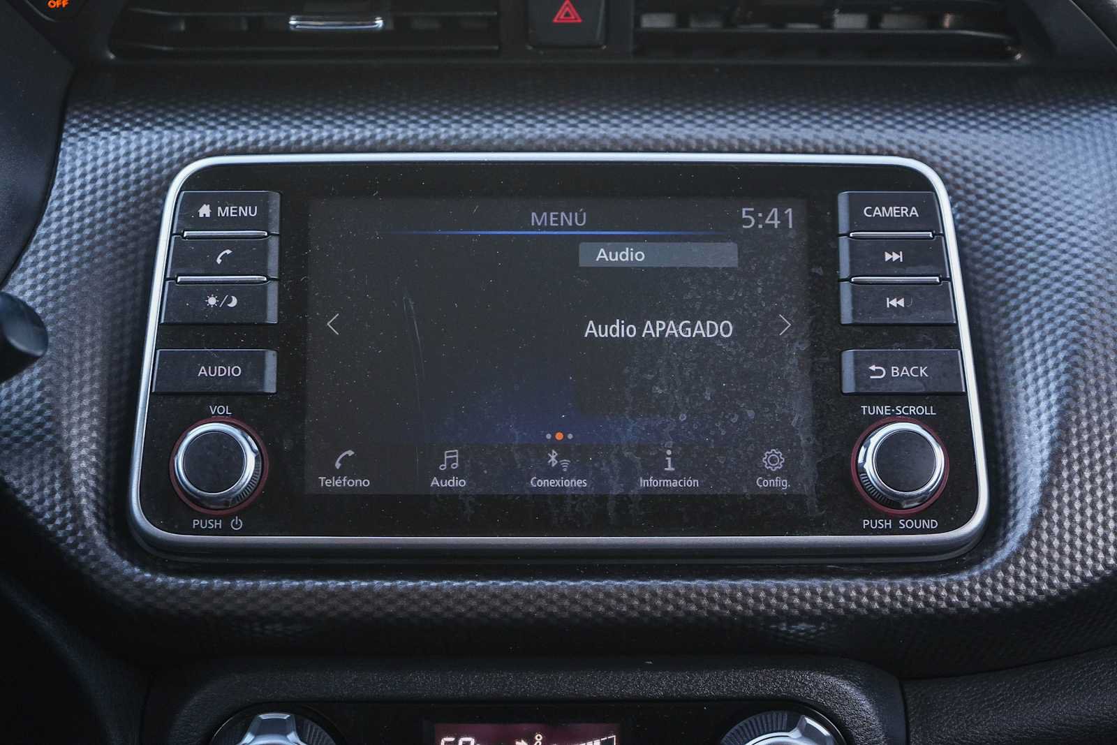 Used 2020 Nissan Kicks SV FWD image 14