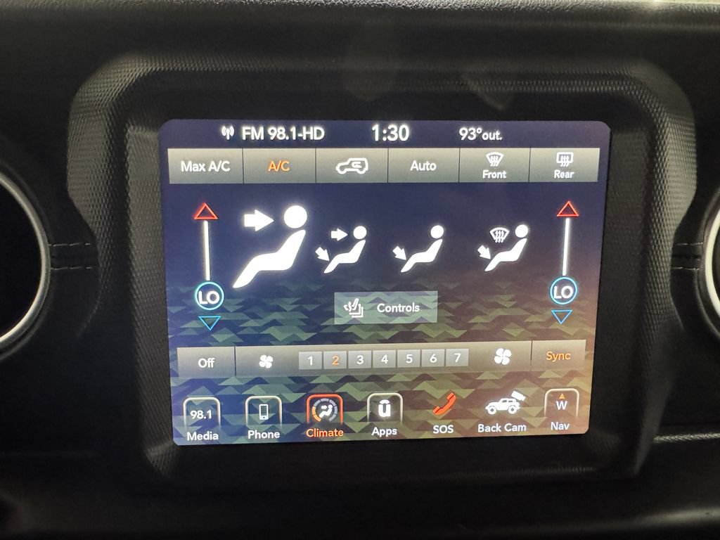 Used 2021 Jeep Wrangler Unlimited Sahara w/ Uconnect 4C Nav & Sound Group AWD/4WD image 32