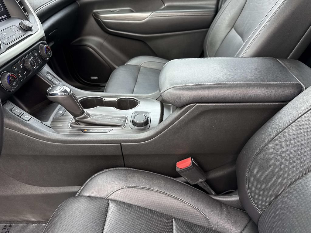 Used 2019 GMC Acadia SLT AWD/4WD image 16