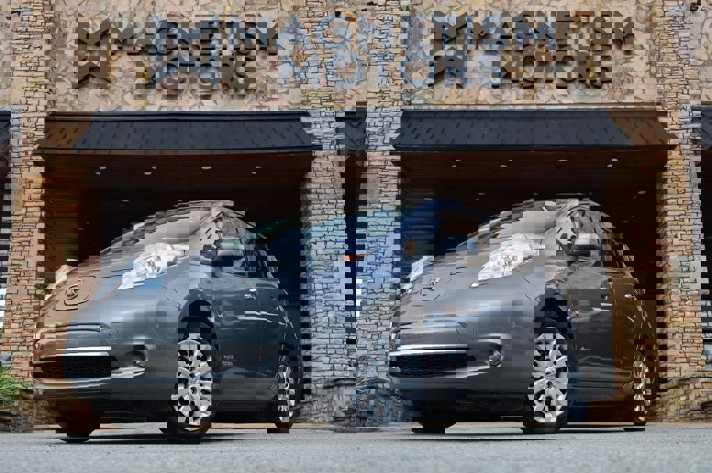 Used 2015 Nissan Leaf S w/ Charge Package