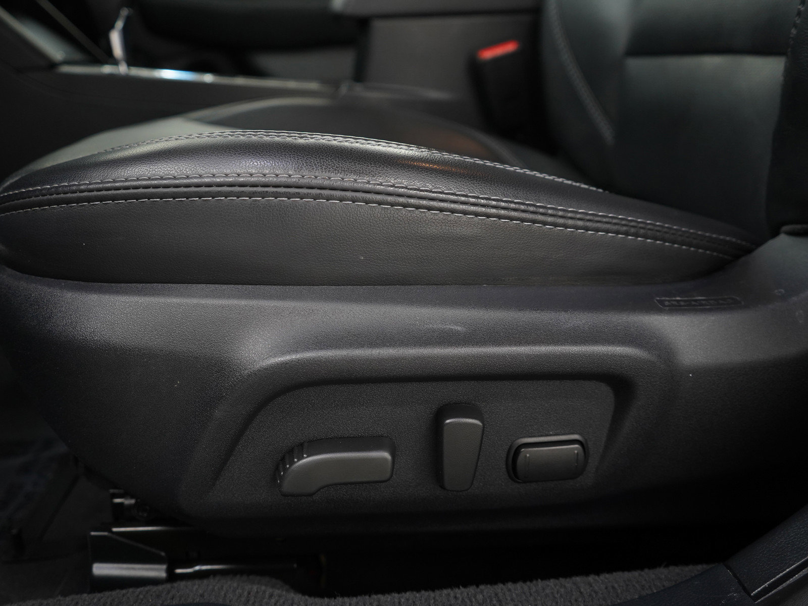 Used 2019 Subaru Outback 3.6R Limited image 25