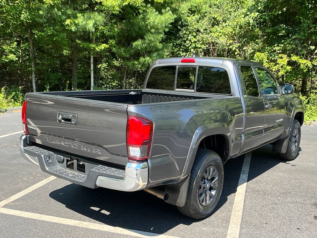 Certified 2022 Toyota Tacoma SR5 w/ SR5 Appearance Package (SM) AWD/4WD image 5