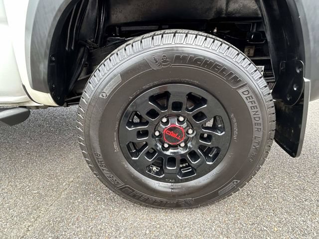 Used 2017 Toyota Tacoma TRD Pro AWD/4WD image 9