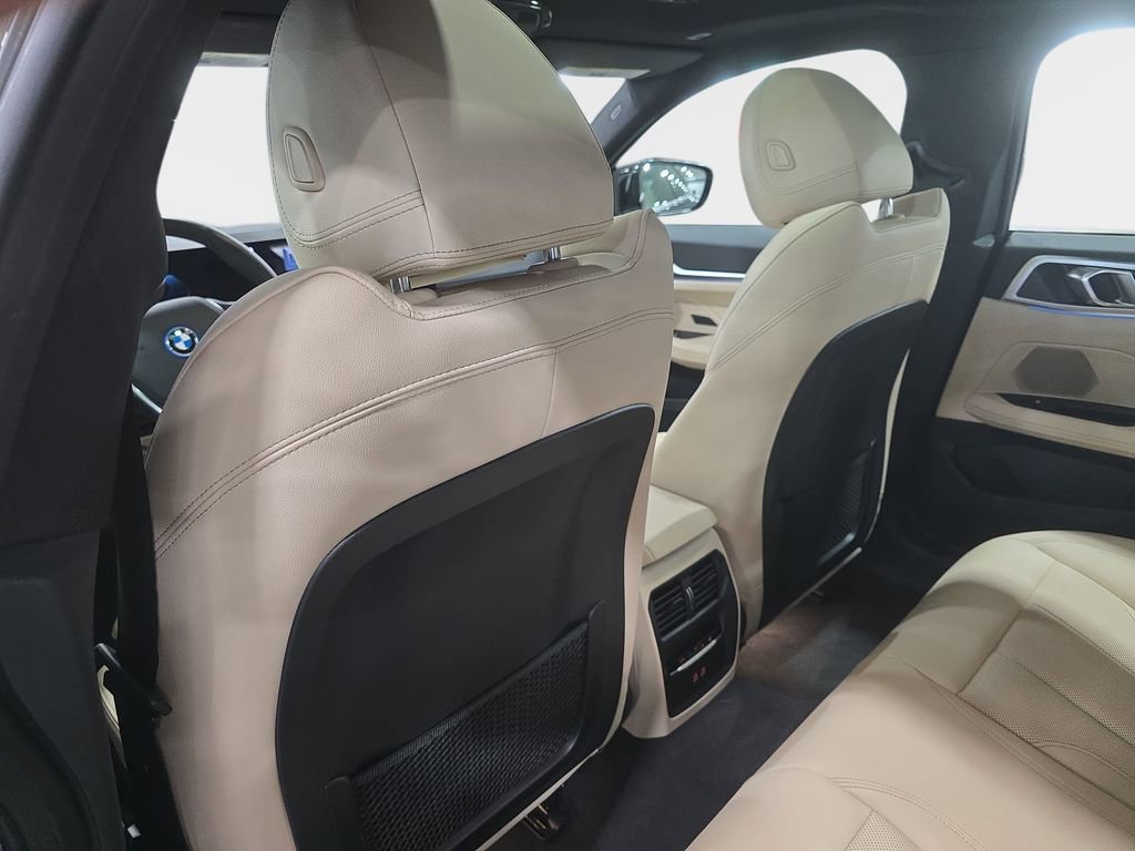 Used 2023 BMW i4 eDrive35 w/ Premium Package image 13