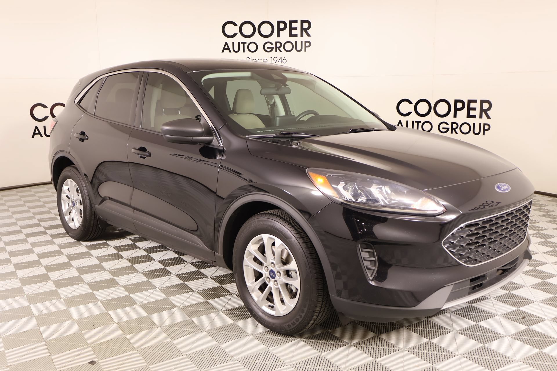 Used 2022 Ford Escape SE