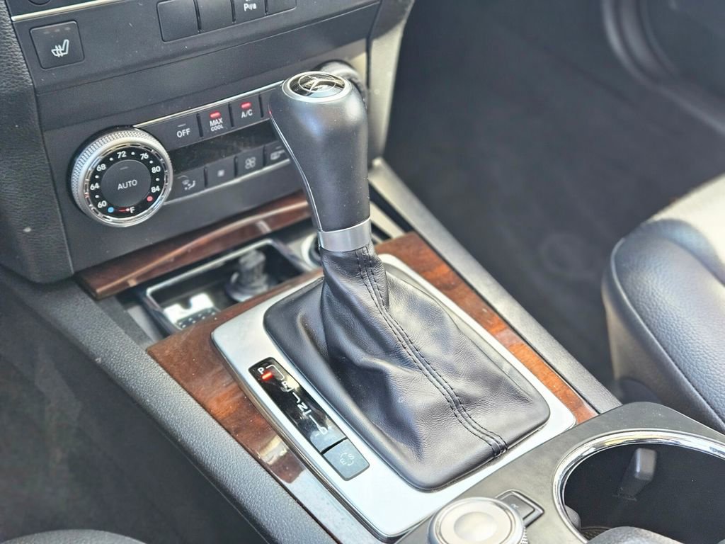 Used 2012 Mercedes-Benz GLK 350 4MATIC image 24