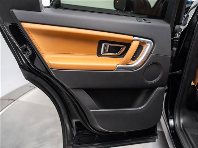 Used 2019 Land Rover Discovery Sport HSE Luxury image 23