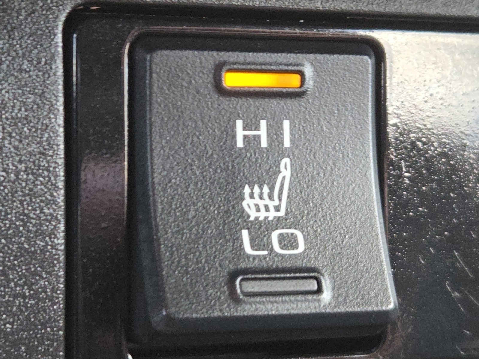 Used 2025 Toyota RAV4 XLE w/ Convenience Package image 6