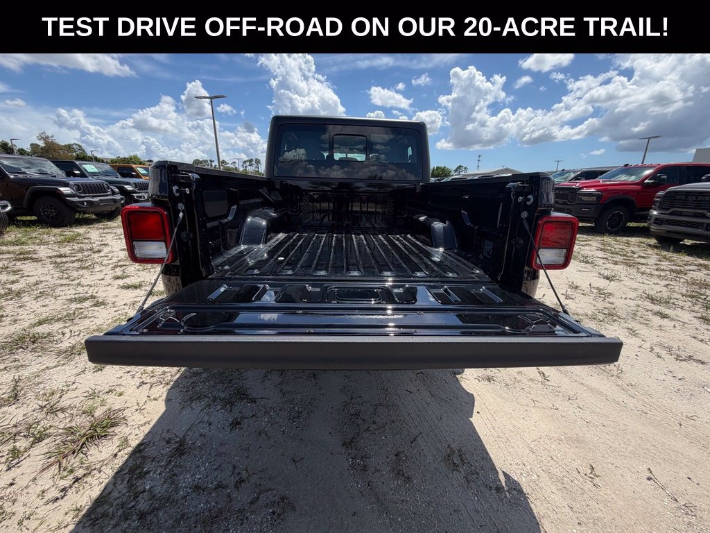 New 2026 Jeep Gladiator Sport AWD/4WD image 36