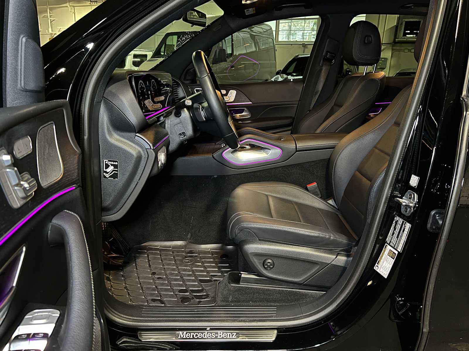 Used 2025 Mercedes-Benz GLE 350 4MATIC image 25