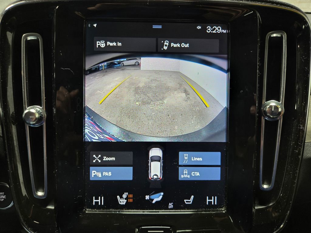 Used 2019 Volvo XC40 T5 Momentum image 27