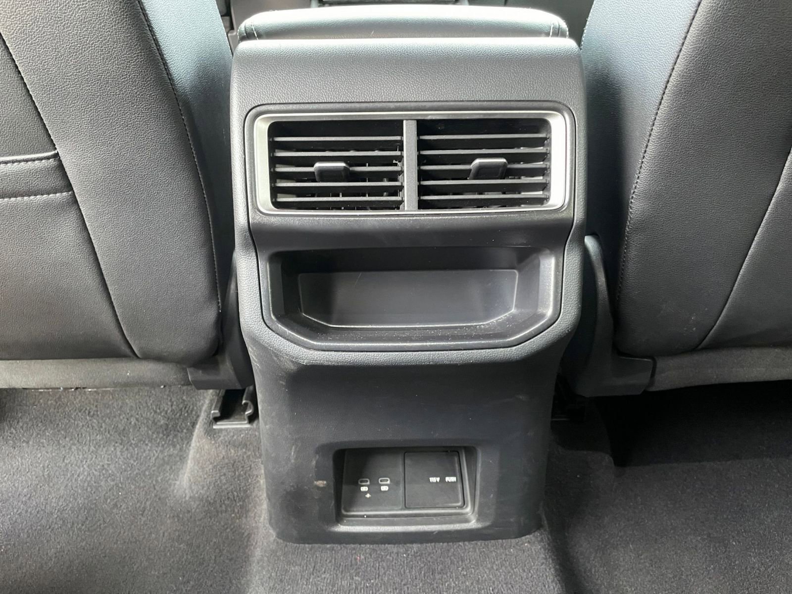 Used 2025 Volkswagen Atlas Cross Sport SE FWD image 24