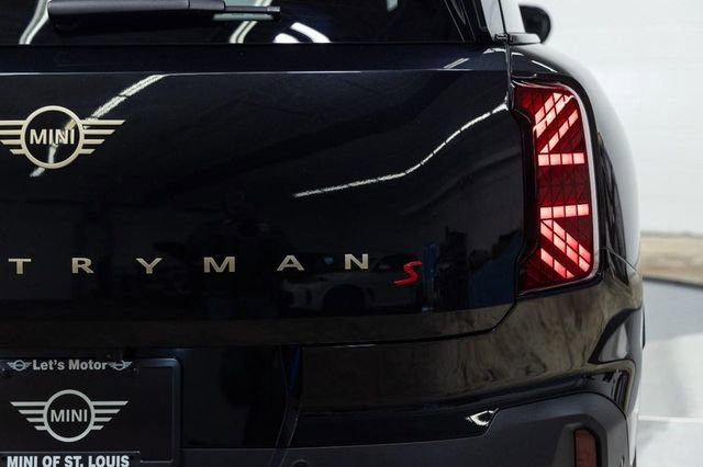 New 2026 MINI Cooper Countryman S w/ Comfort Package Max image 9