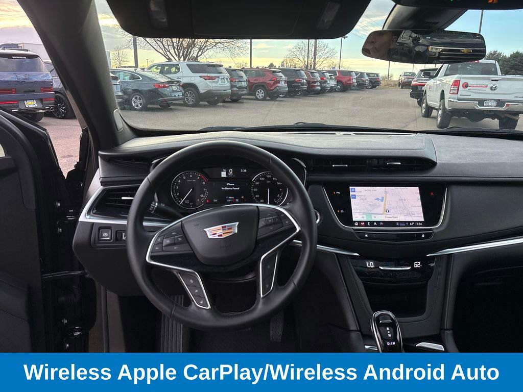 Used 2025 Cadillac XT5 Premium Luxury image 14