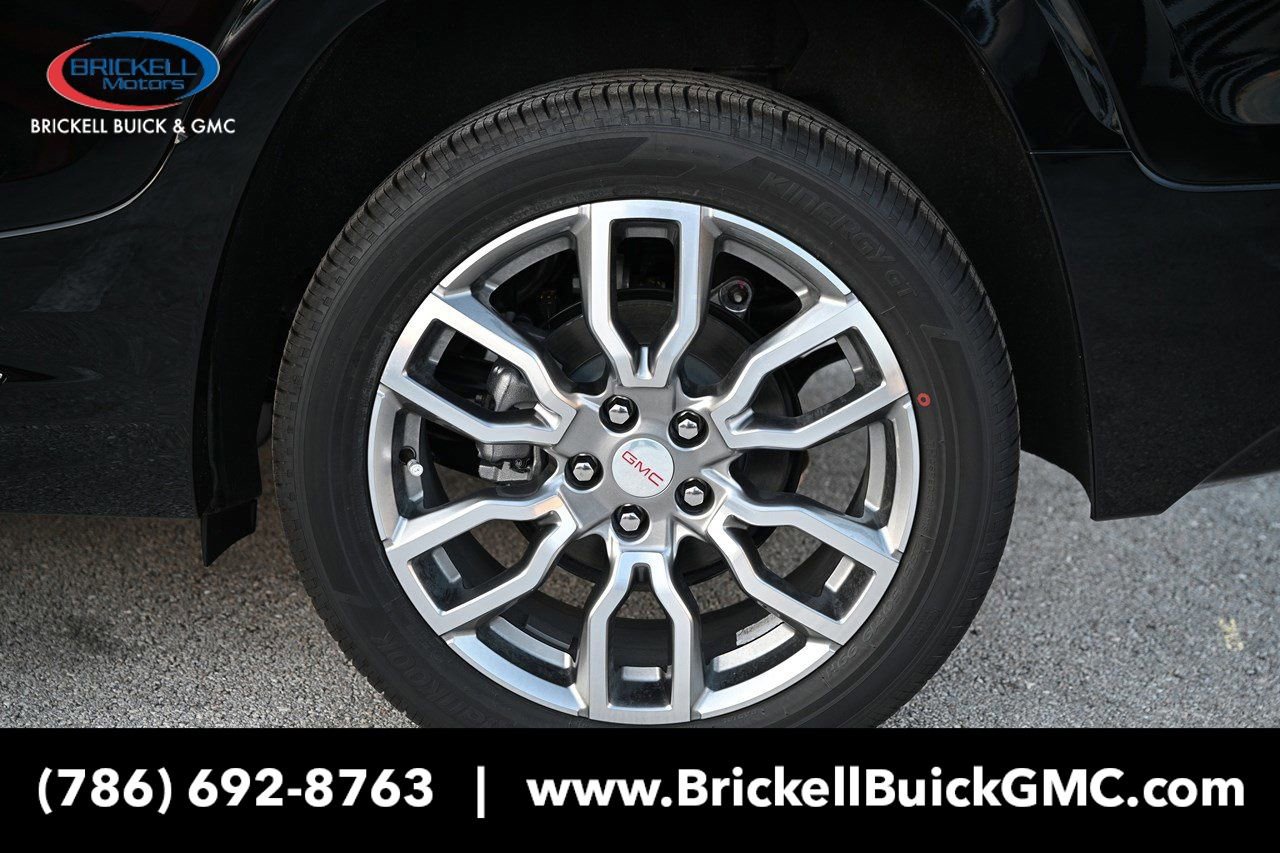 New 2024 GMC Terrain Denali w/ Denali Premium Package image 9