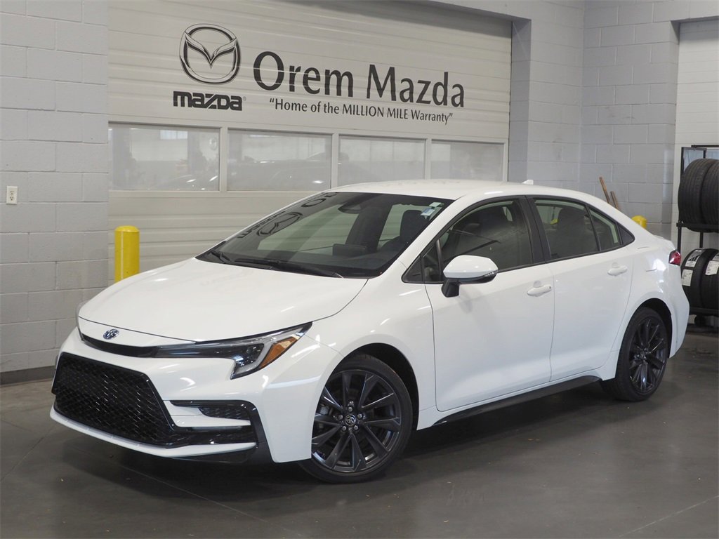 Used 2024 Toyota Corolla SE w/ Convenience Package