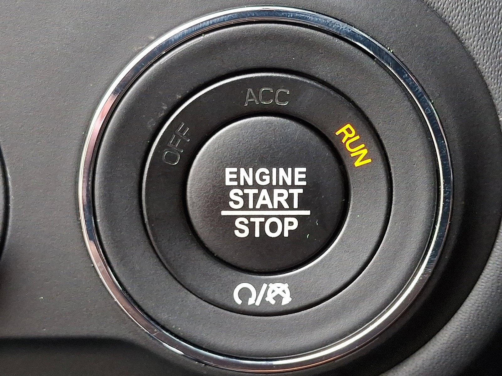 Used 2024 Maserati Levante Trofeo AWD/4WD image 26