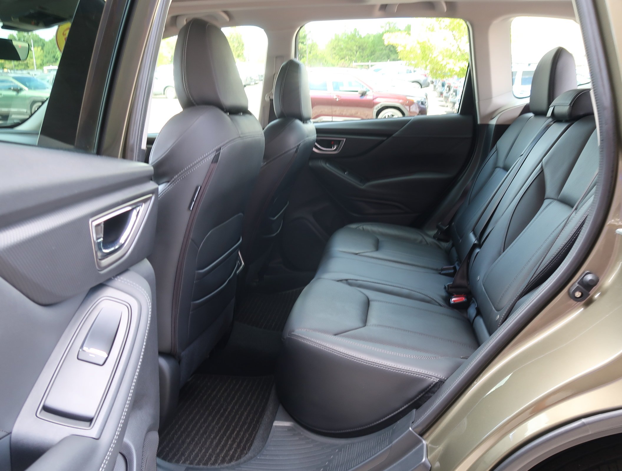 Certified 2023 Subaru Forester Touring AWD/4WD image 32