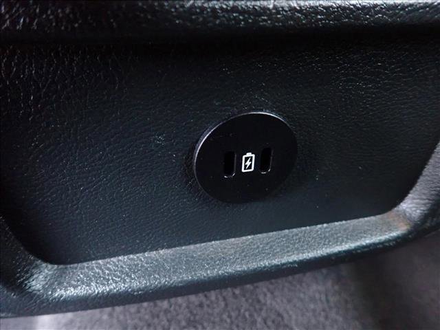 Used 2024 Ford Edge SEL image 11