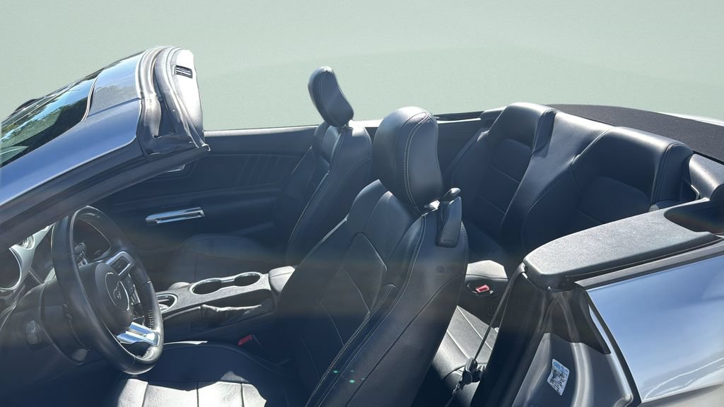 Used 2020 Ford Mustang Premium RWD image 38