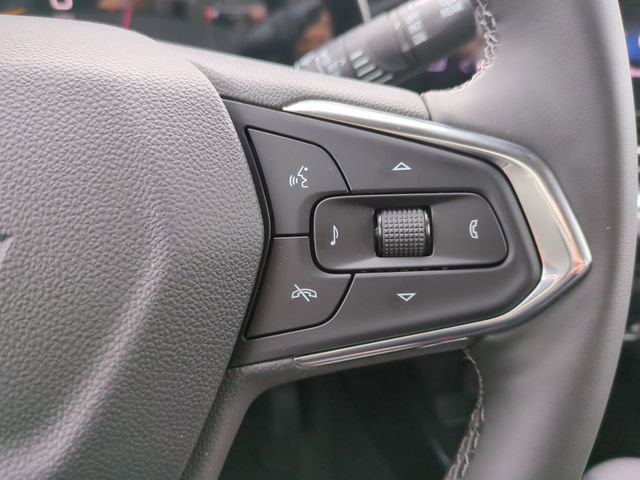 New 2026 Chevrolet Trax ACTIV w/ Driver Confidence Package image 24