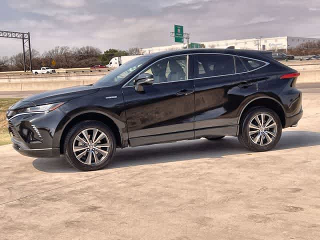 Used 2021 Toyota Venza LE w/ Carpet Mat Package (TMS) image 4