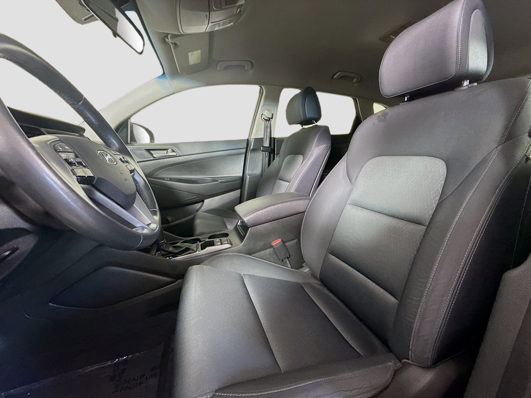 Used 2018 Hyundai Tucson Sport image 22